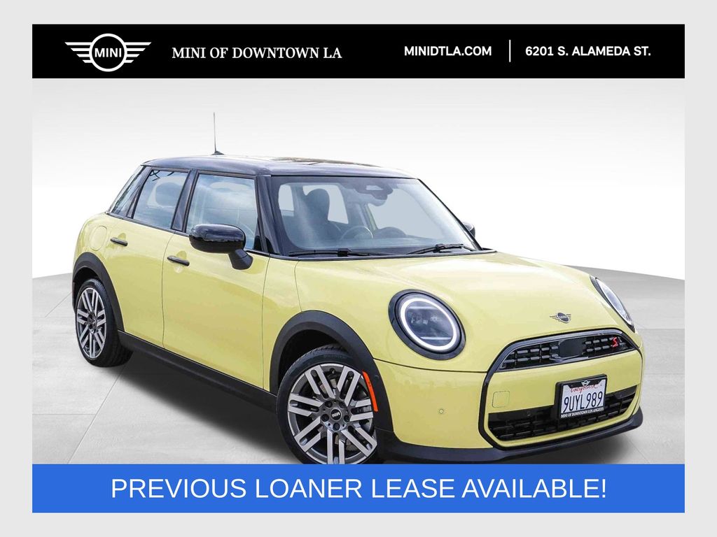 2025 MINI Hardtop Cooper S Signature's photo