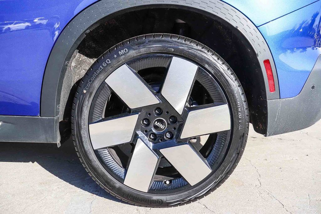 2025 MINI Countryman S - Photo 13