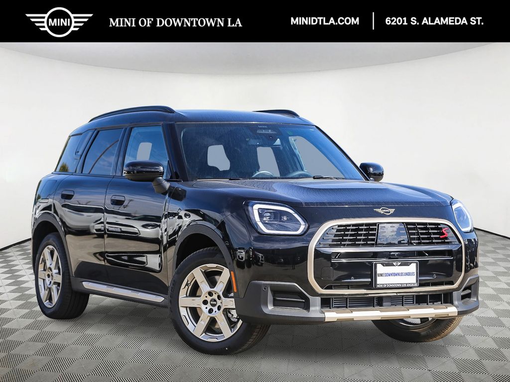 2025 MINI Countryman S's photo