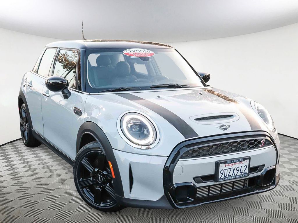 2023 MINI Hardtop 4 Door S's photo