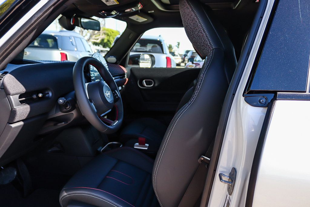 2026 MINI Hardtop 4 Door S - Photo 18