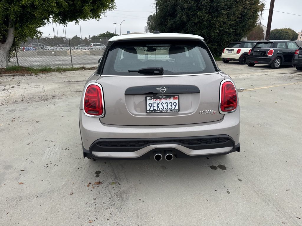 2023 Mini Cooper 4 Door Hardtop Signature photo 4