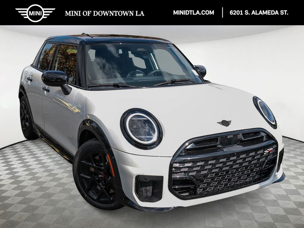 2026 MINI Hardtop 4 Door S's photo