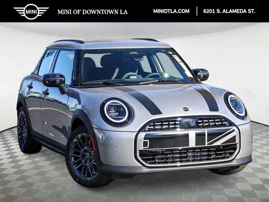 2026 MINI Hardtop 4 Door's photo