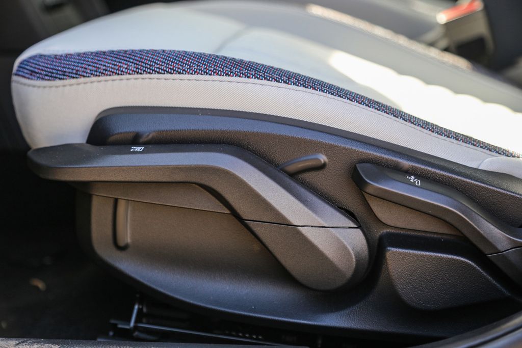 2025 MINI Hardtop 4 Door S - Photo 22
