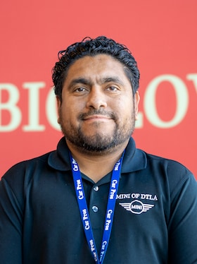 Staff member Daniel Varela from ID_035ad6