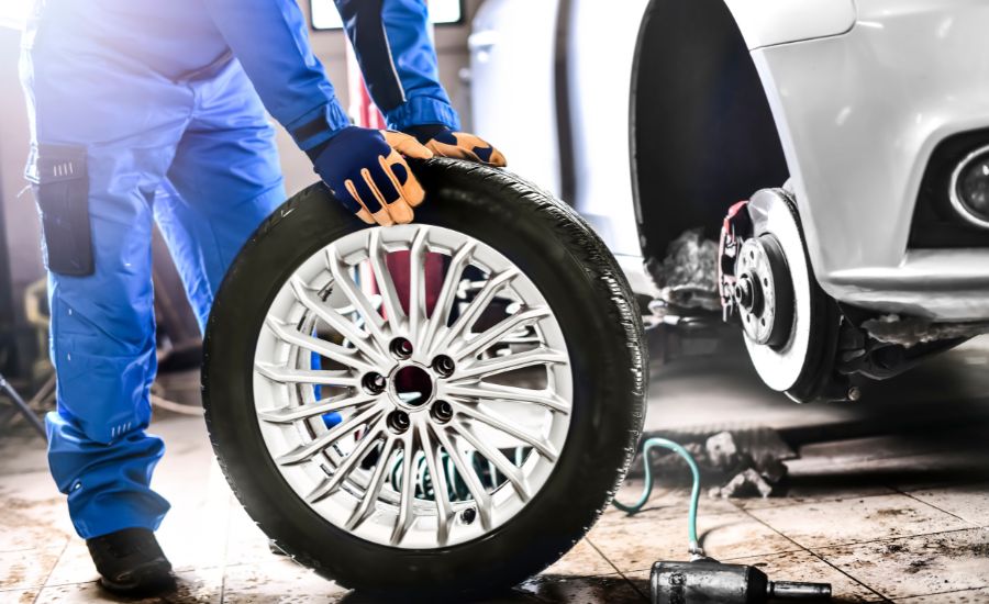 tire-service-small-image-5.jpg