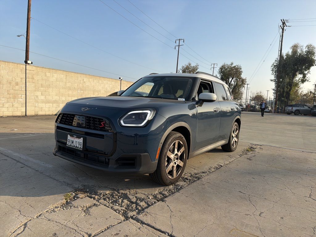 2025 MINI Countryman S's photo