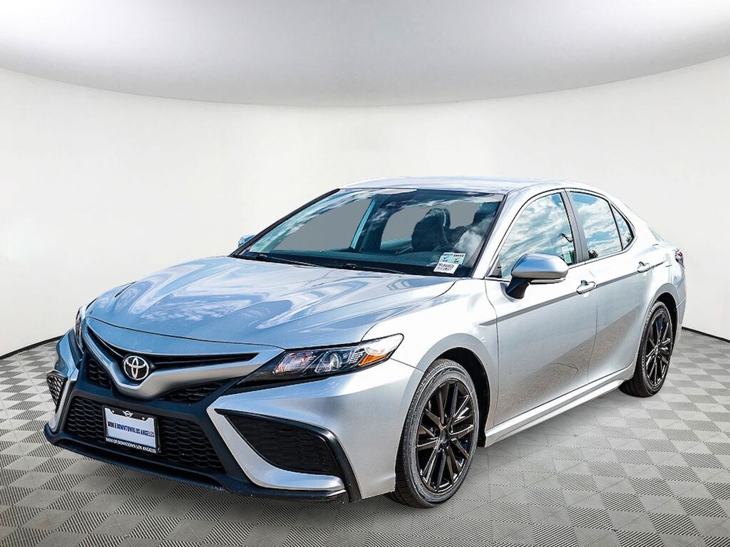 Used 2022 Toyota Camry SE Sedan