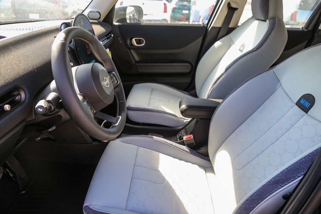 2025 MINI Hardtop 4 Door S - Photo 18