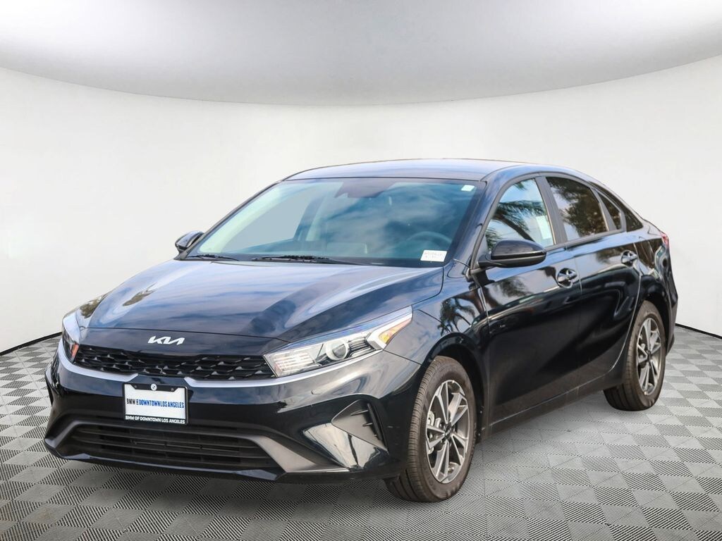 Used 2023 Kia Forte LXS Sedan