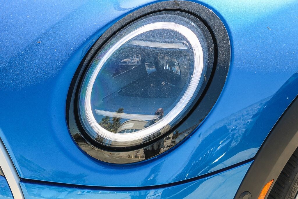 New 2025 MINI Hardtop 2 Door Cooper Hatchback