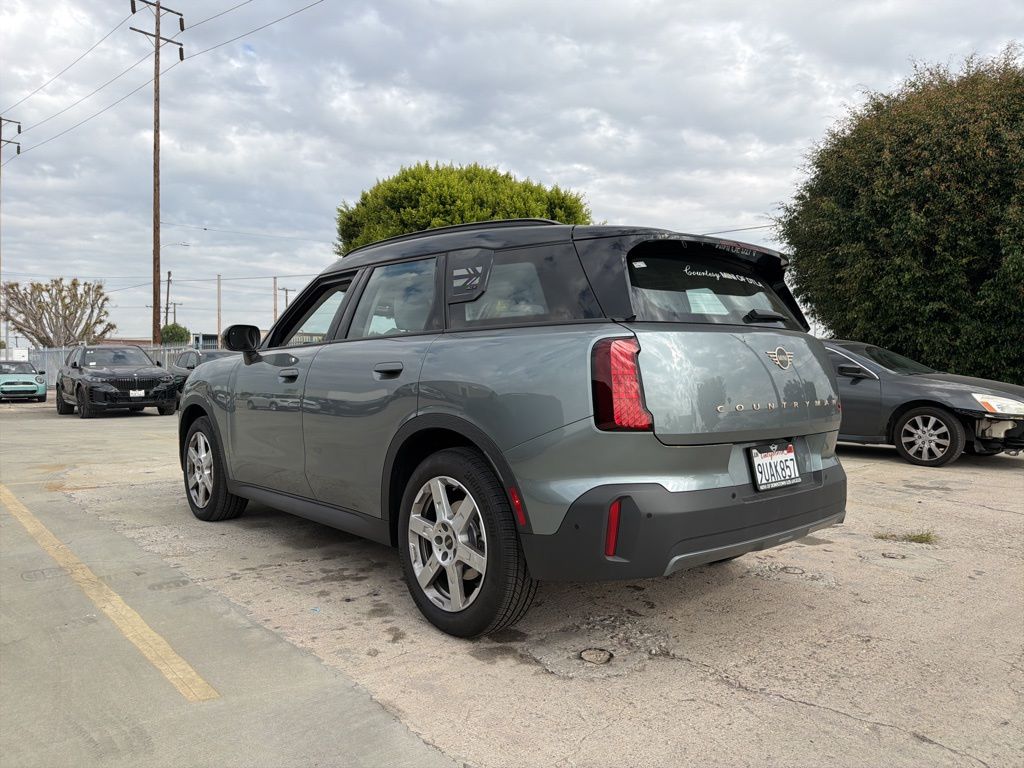 2025 Mini Countryman Signature ALL4 photo 2