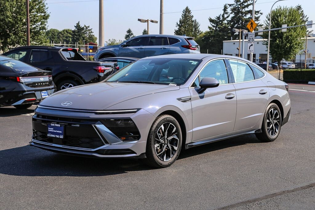 Used 2024 Hyundai Sonata SEL Sedan