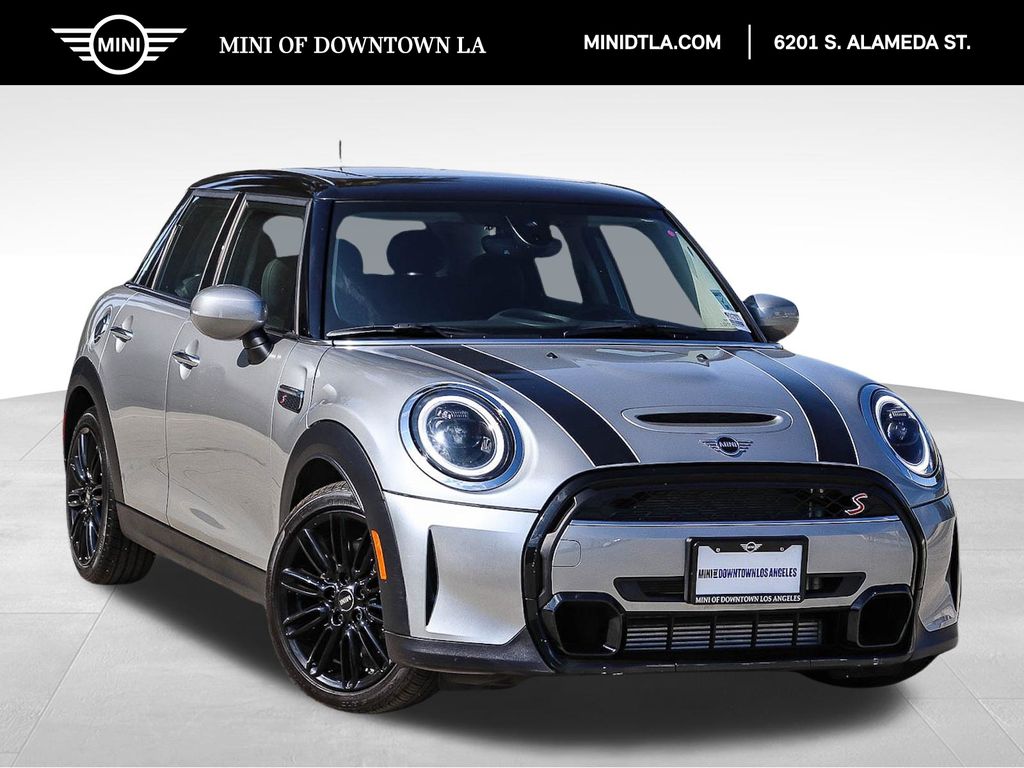 2024 MINI Hardtop Cooper S's photo