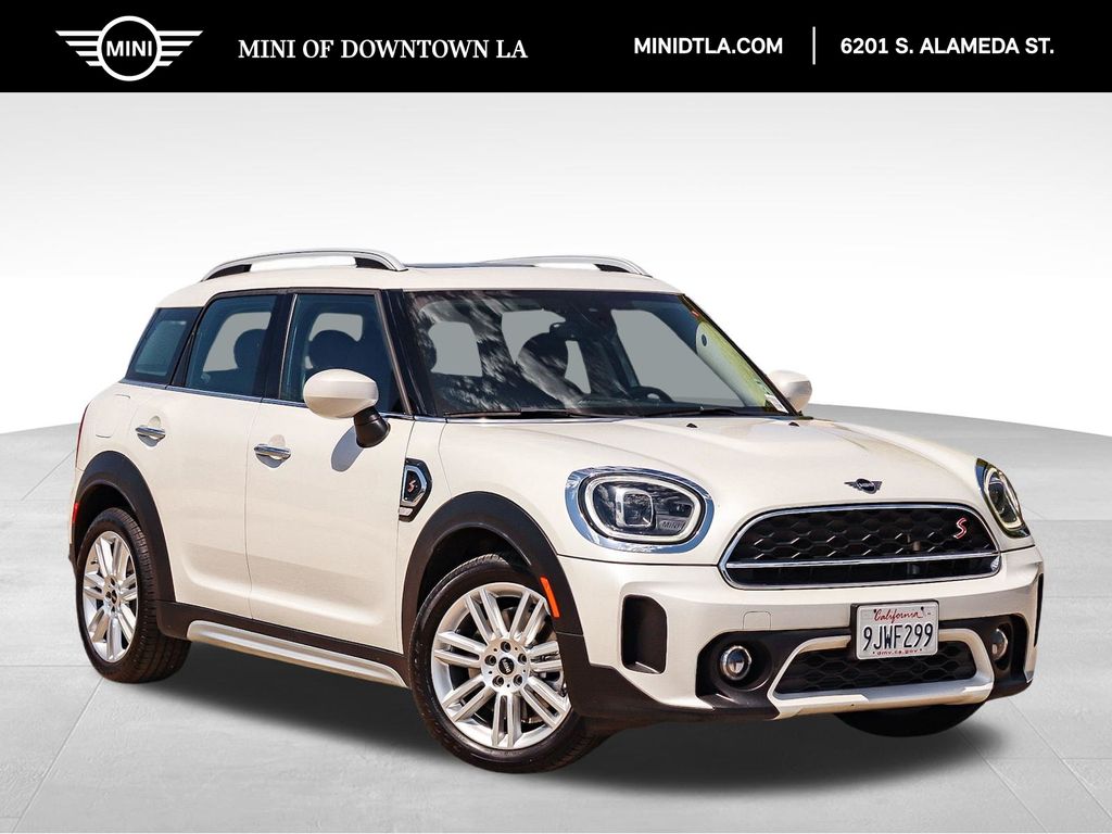 2024 MINI Countryman Cooper S's photo