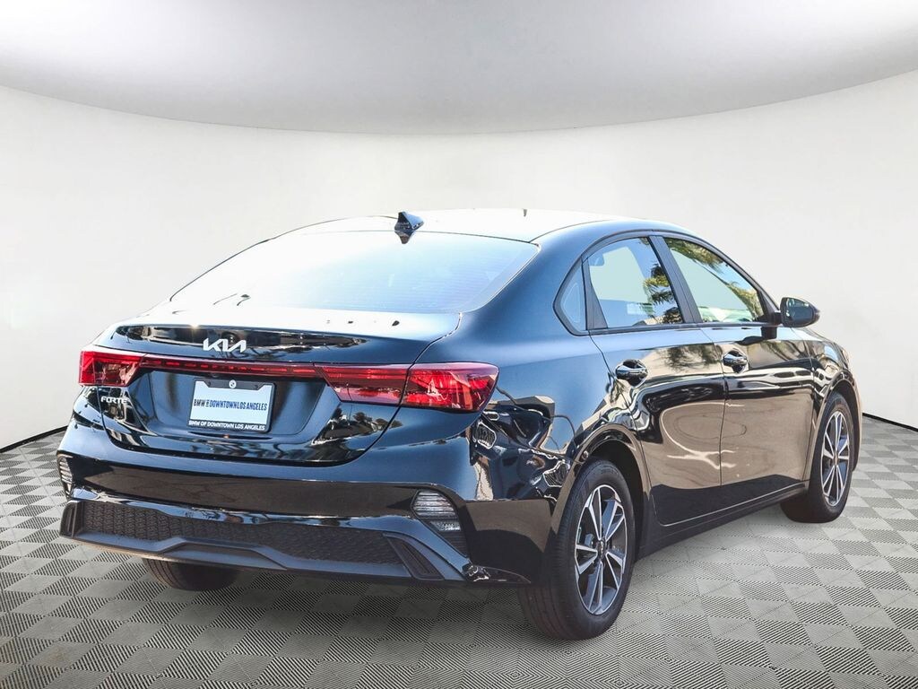 Used 2023 Kia Forte LXS Sedan