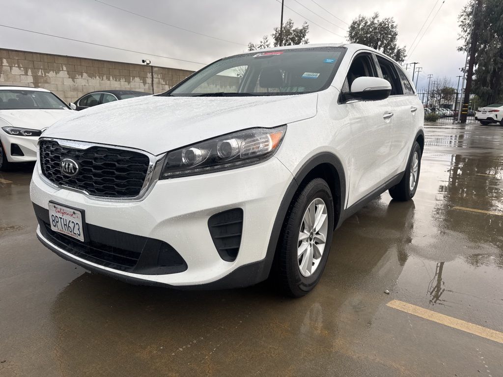 2020 Kia Sorento LX's photo