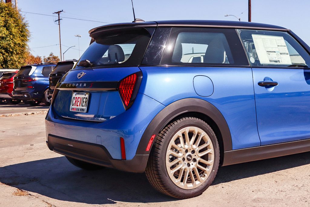 2026 MINI Hardtop 2 Door S - Photo 11
