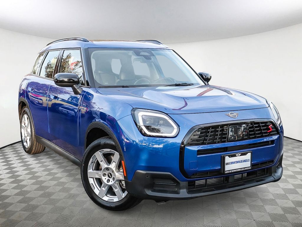 2025 MINI Countryman S's photo