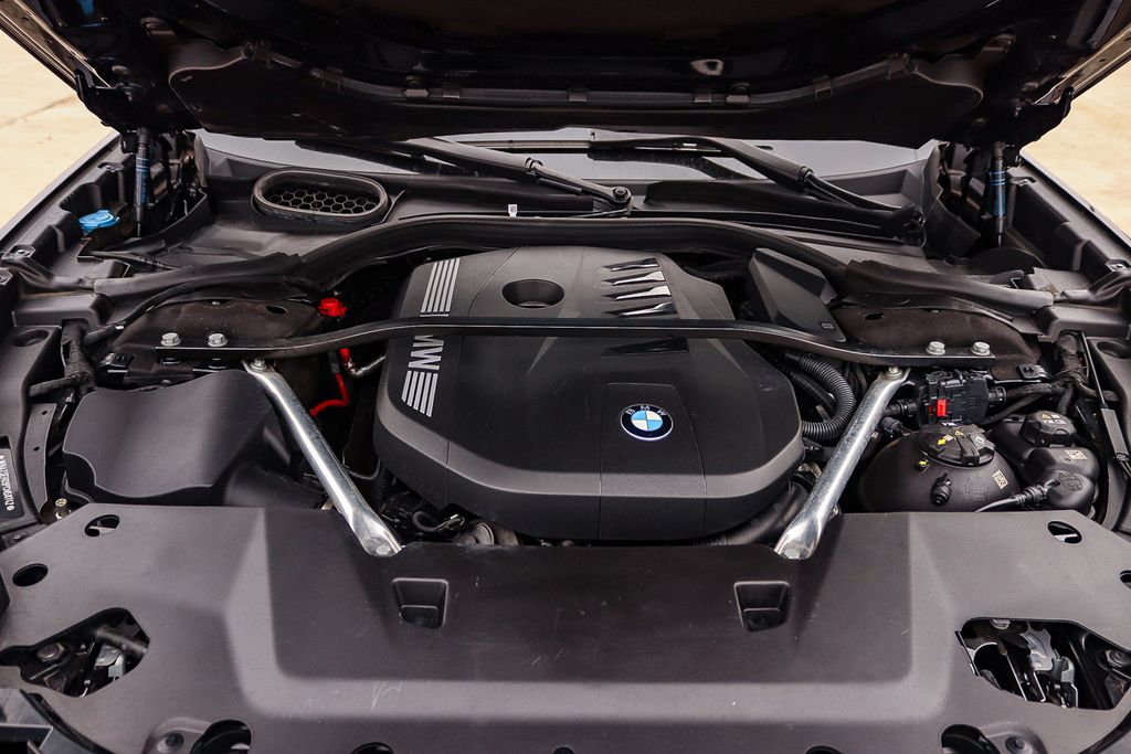 2023 BMW 740i