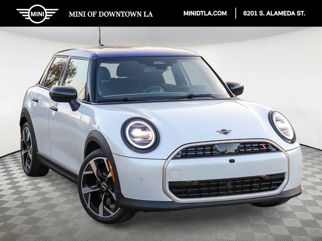 2026 MINI Hardtop 4 Door S's photo