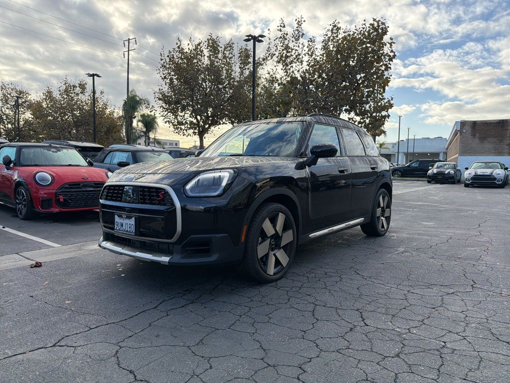 2025 MINI Countryman S's photo