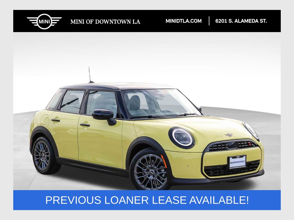 2025 MINI Hardtop Cooper S Signature's photo