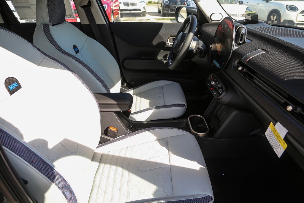 2025 MINI Hardtop 4 Door S - Photo 17
