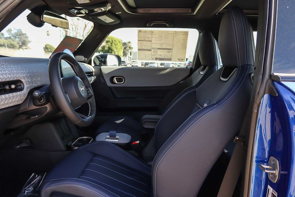 2026 MINI Hardtop 2 Door S - Photo 18