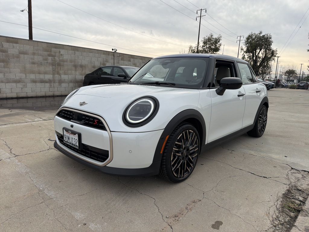 2025 MINI Hardtop 4 Door S's photo