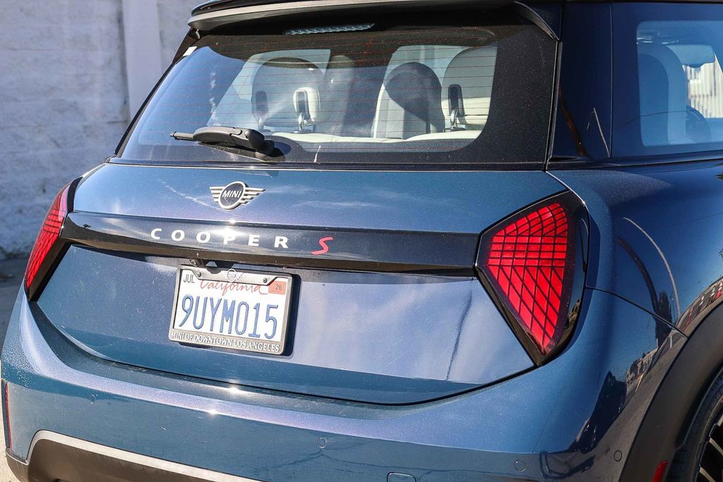 2025 MINI Hardtop 2 Door S - Photo 12