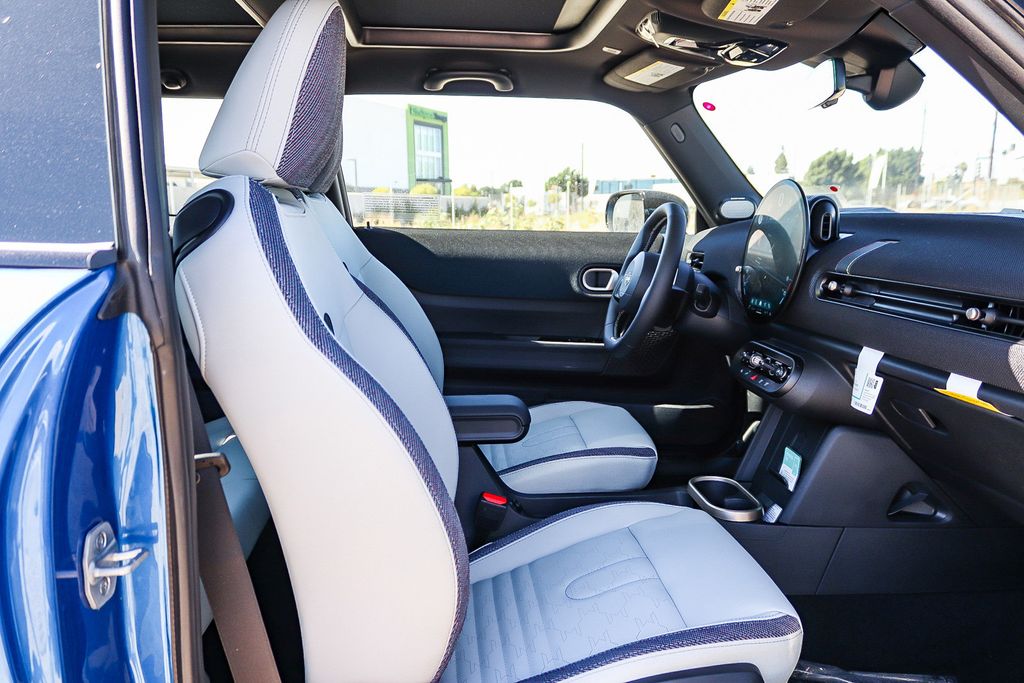 2026 MINI Hardtop 2 Door S - Photo 17