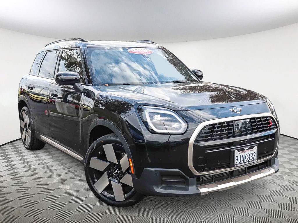 2025 MINI Countryman S's photo