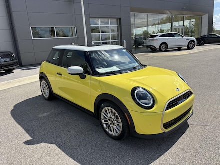 2026 MINI 2 Door Signature Plus Hatchback
