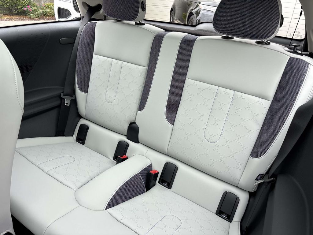 2026 MINI Hardtop 2 Door S - Photo 27