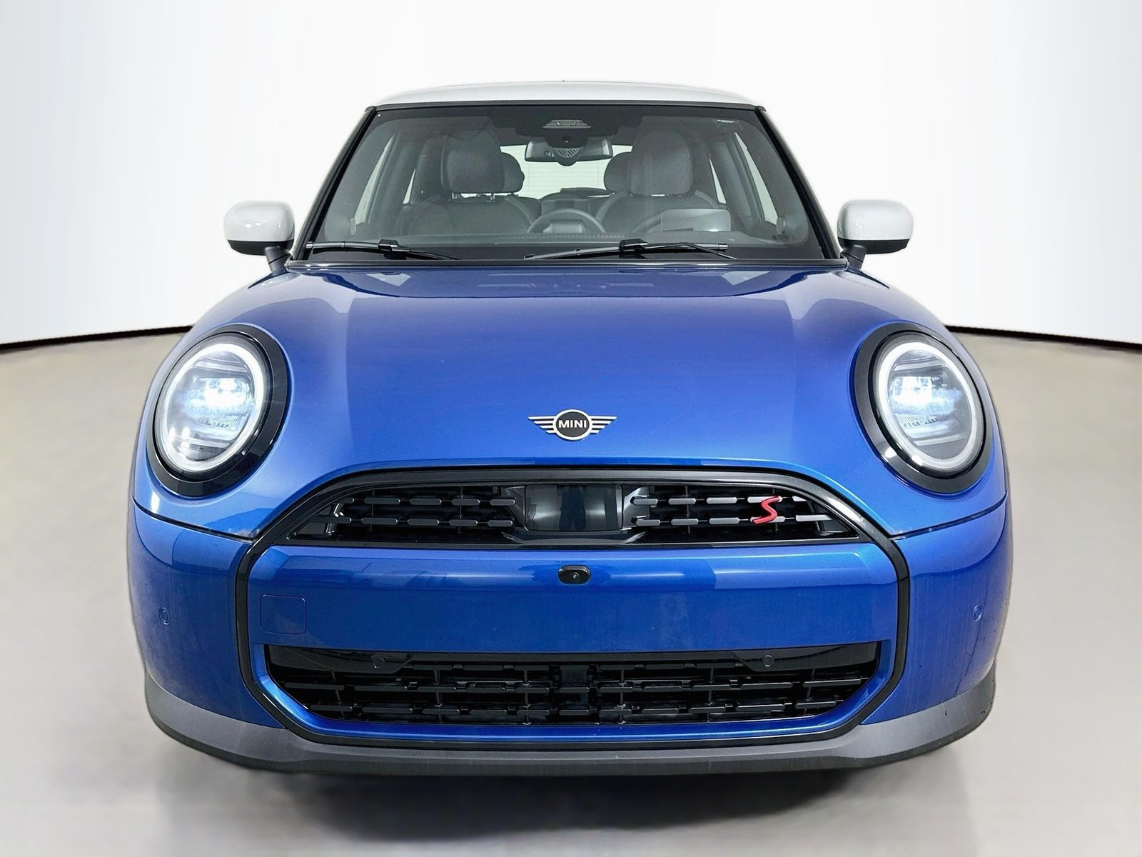 2026 MINI Hardtop 2 Door S photo 2