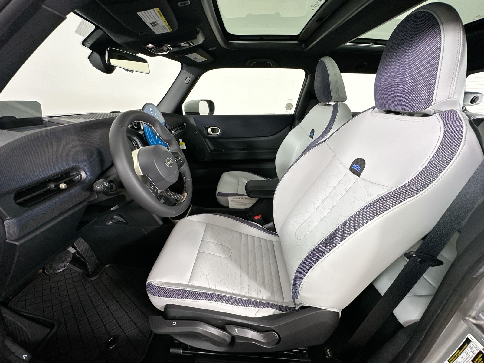 2026 MINI Hardtop 2 Door S - Photo 33