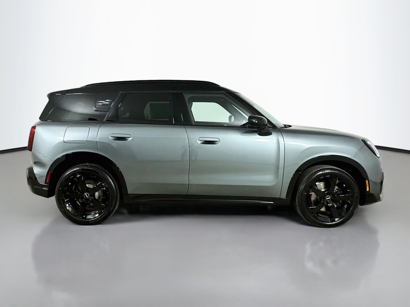 2027 MINI Countryman S photo 4