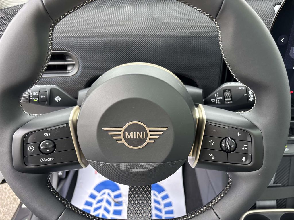 2026 MINI Hardtop 2 Door S - Photo 15
