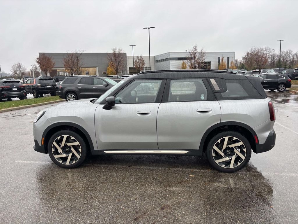 New 2026 MINI Countryman Signature Plus SUV