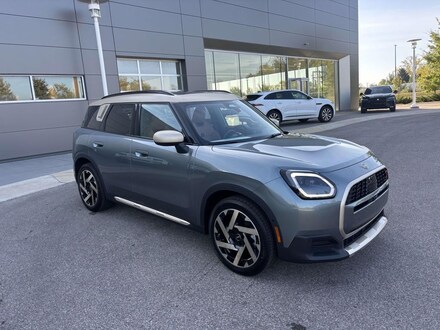 2026 MINI Countryman Iconic SUV