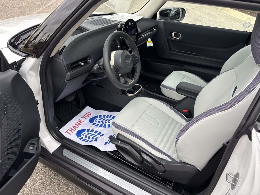 2026 MINI Hardtop 2 Door S - Photo 25