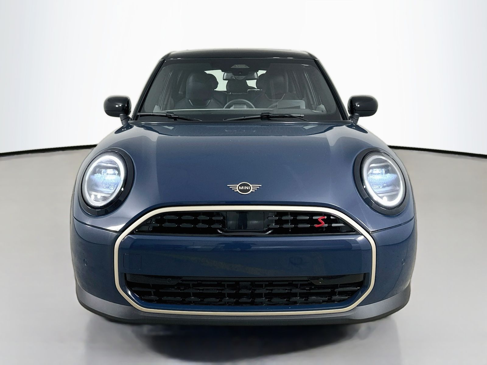 2026 MINI Hardtop 4 Door S photo 2