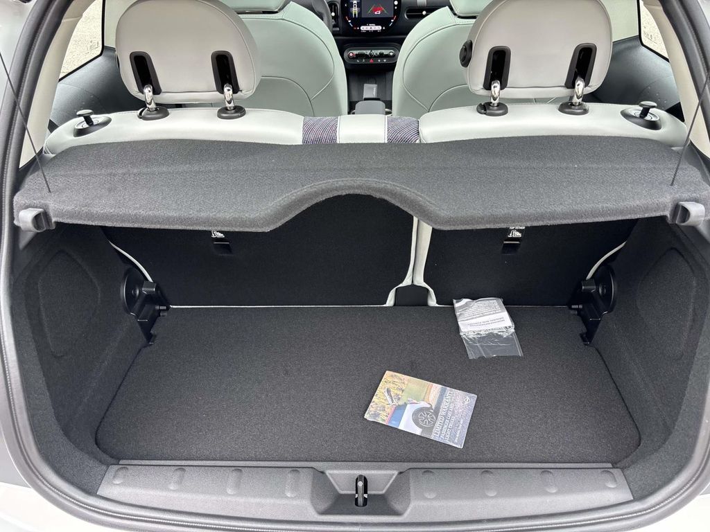 2026 MINI Hardtop 2 Door S - Photo 9