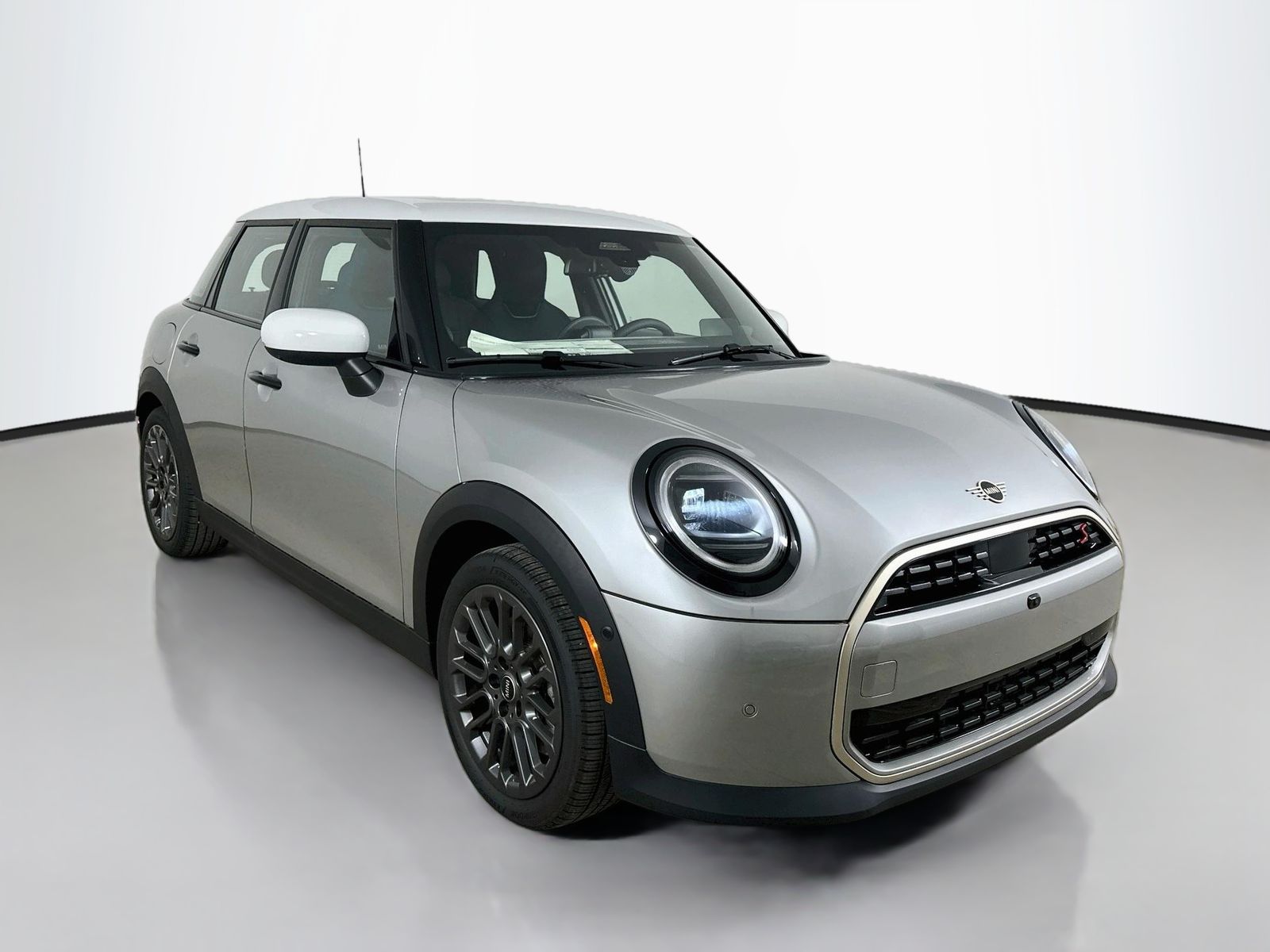 2026 MINI Hardtop 4 Door S photo 3