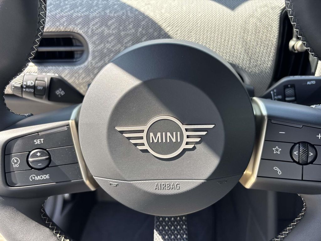 2026 MINI Convertible S - Photo 17
