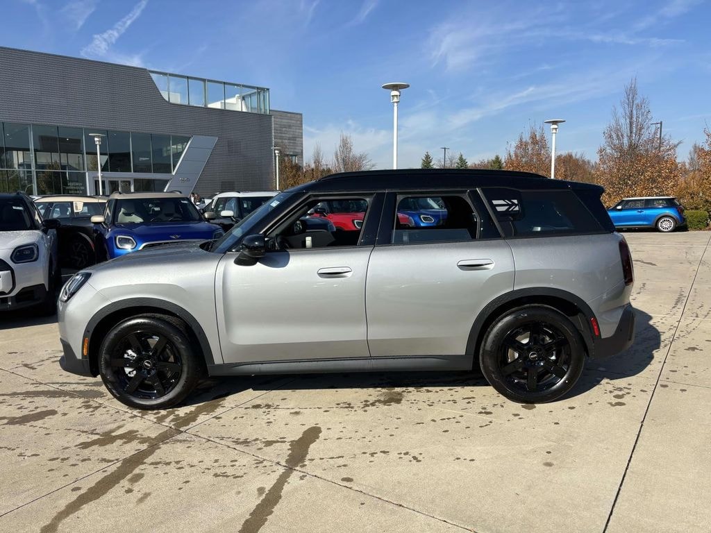 New 2026 MINI Countryman Signature Plus SUV