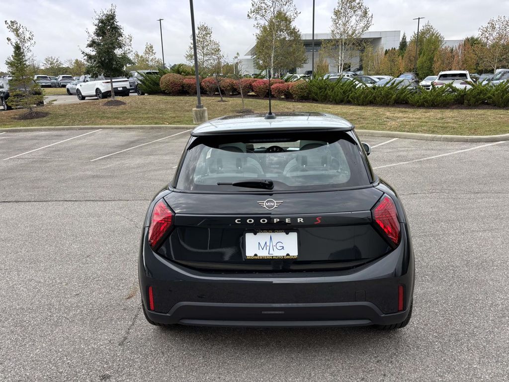 2026 MINI Hardtop 2 Door S - Photo 6