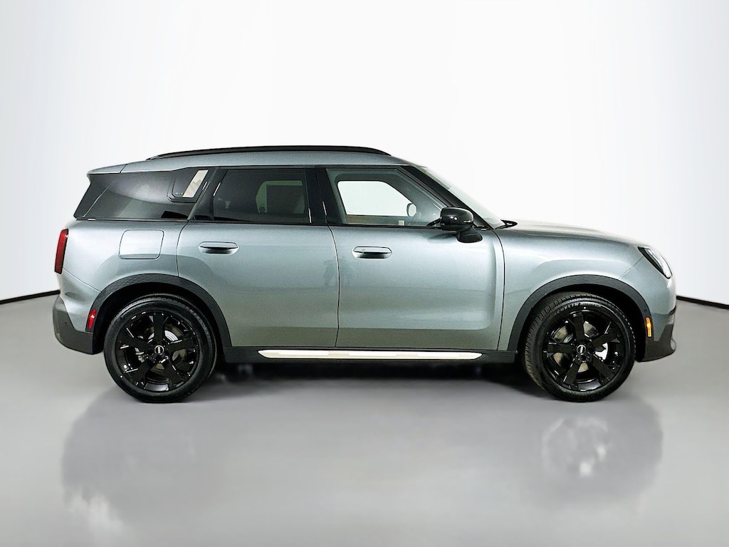 New 2027 MINI Countryman Signature Plus SUV